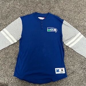 Seattle Seahawks - Men’s Throwback Long Sleeve Tee - Size Medium